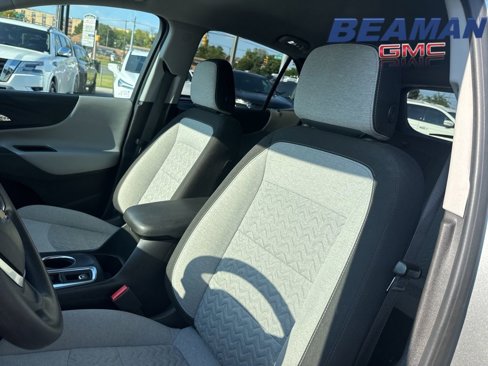 Used 2023 Chevrolet Equinox LT image 18