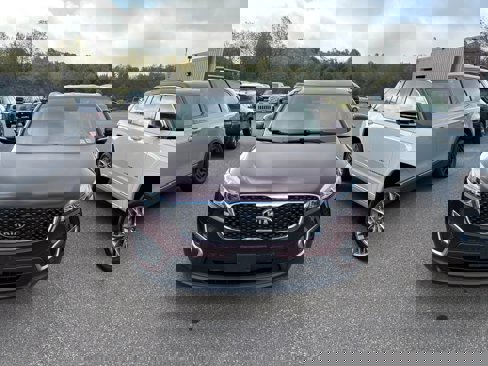 Used 2018 Kia Sorento LX image 2
