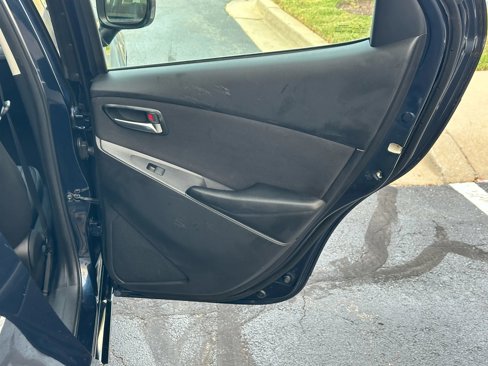 Used 2017 Toyota Yaris iA image 25