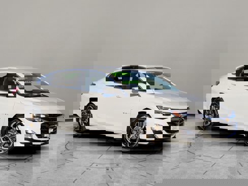 Used 2022 Chevrolet Malibu LT image 1