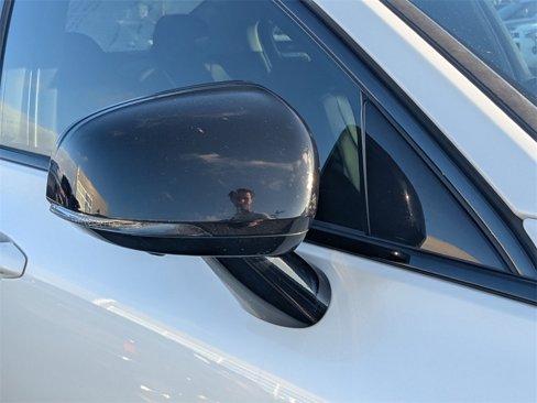 Used 2022 Volvo S60 B5 Momentum image 9