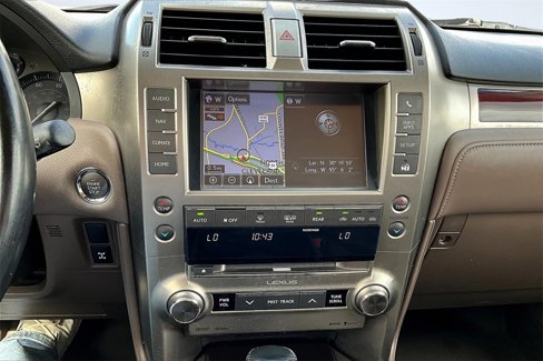 Used 2016 Lexus GX 460 image 32