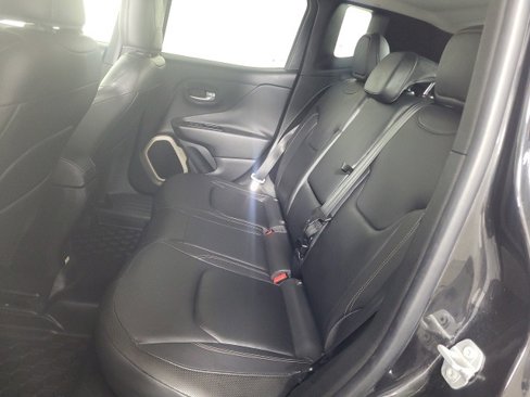 Used 2015 Jeep Renegade Limited image 20