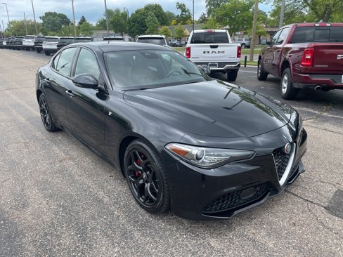 Used 2023 Alfa Romeo Giulia Ti w/ Active Assist Plus Package image 9