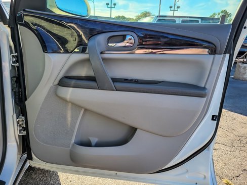 Used 2015 Buick Enclave Leather image 22