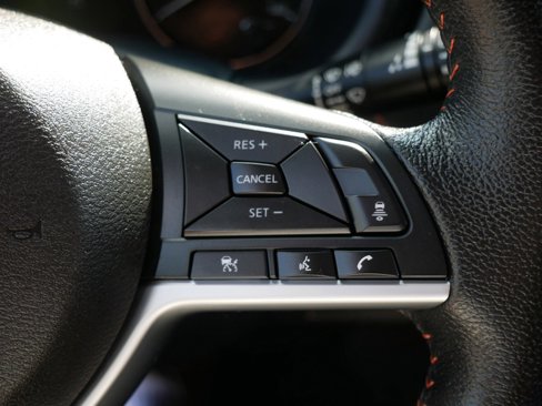 Used 2023 Nissan Kicks SR image 26