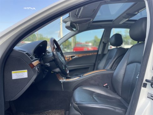 Used 2006 Mercedes-Benz E 350 4MATIC Sedan image 21