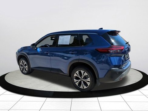 Used 2021 Nissan Rogue SV image 5
