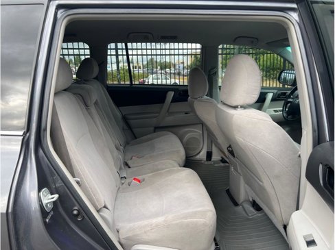Used 2012 Toyota Highlander 4WD image 19