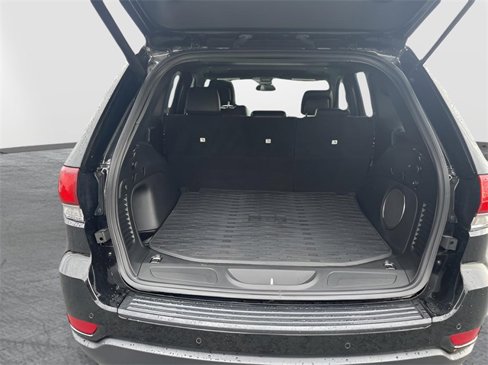Used 2021 Jeep Grand Cherokee Laredo X image 15