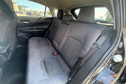 Used 2021 Toyota Venza LE image 27