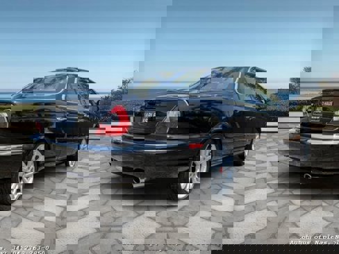 Used 2004 Jaguar XJ8 image 12
