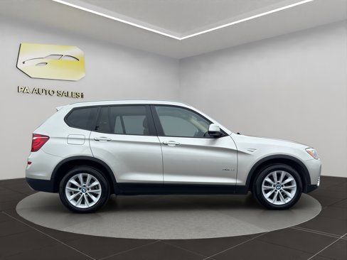 Used 2017 BMW X3 xDrive28i image 8