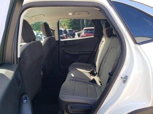 Used 2022 Ford Escape SE image 14
