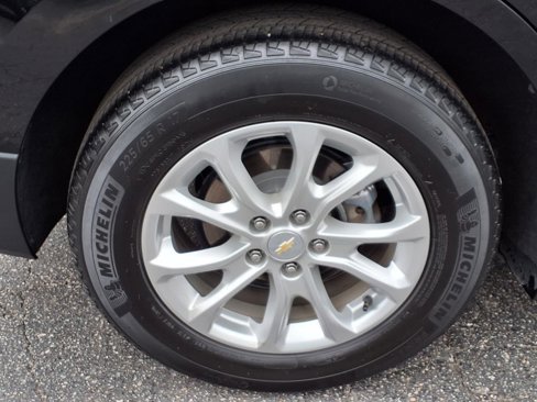 Certified 2021 Chevrolet Equinox LS w/ LPO, Blackout Package image 23