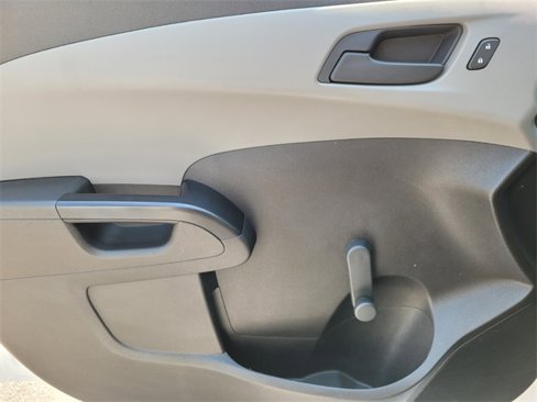 Used 2020 Chevrolet Sonic LS image 34