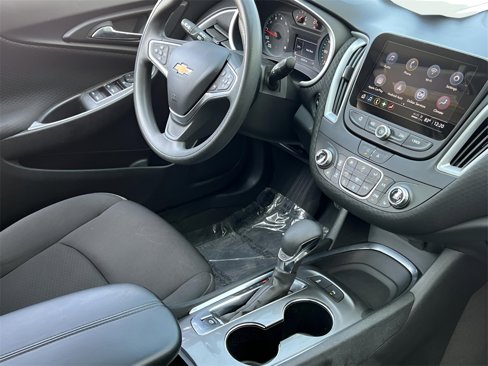 Used 2023 Chevrolet Malibu LT w/ Driver Confidence Package image 3