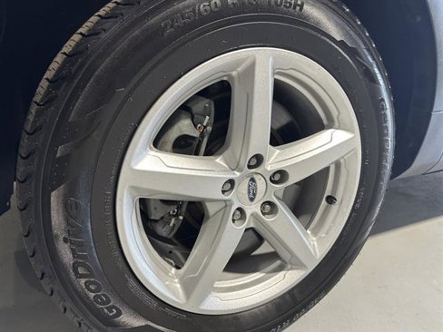 Used 2016 Ford Explorer XLT w/ Equipment Group 202A image 13