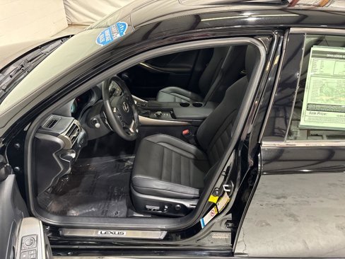 Used 2016 Lexus IS 200t image 31