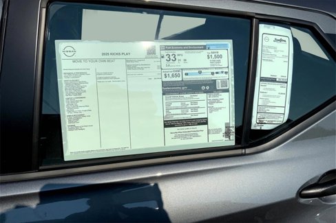 New 2025 Nissan Kicks S image 15