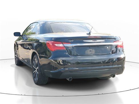 Used 2013 Chrysler 200 S image 3
