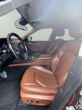 Used 2017 Maserati Levante image 9