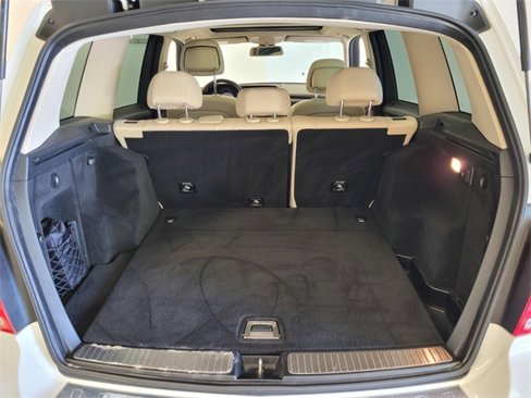 Used 2014 Mercedes-Benz GLK 250 BlueTEC 4MATIC image 11