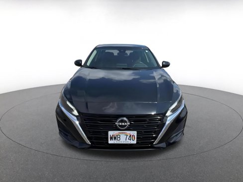 Used 2023 Nissan Altima 2.5 SV image 4