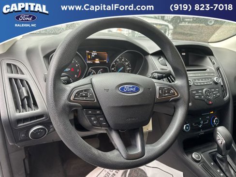 Certified 2017 Ford Focus SE image 23