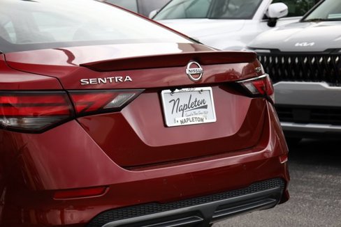 Used 2022 Nissan Sentra SR w/ Electronics Package image 6