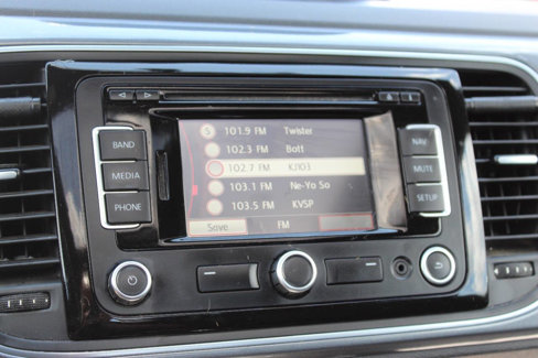 Used 2014 Volkswagen Beetle TDI image 18