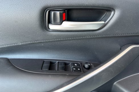 Certified 2020 Toyota Corolla SE image 13