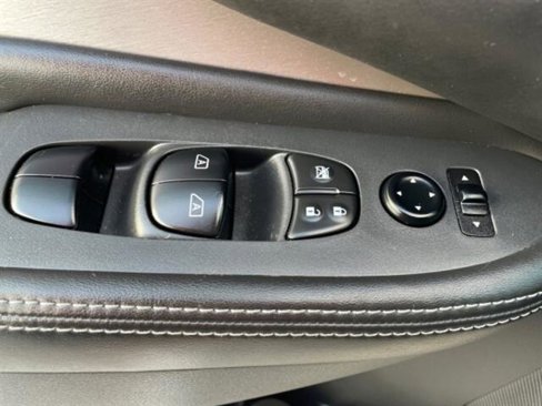 Used 2021 Nissan Murano S image 14
