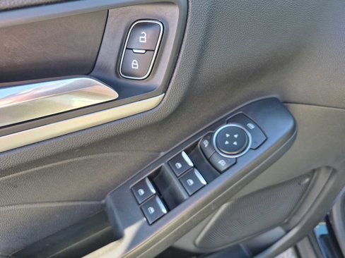 Used 2021 Ford Escape SE w/ SE Sport Appearance Package image 14