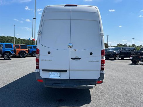 Used 2014 Freightliner Sprinter 2500 image 7