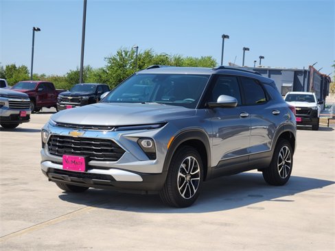 New 2026 Chevrolet TrailBlazer LT w/ Driver Confidence Package image 2