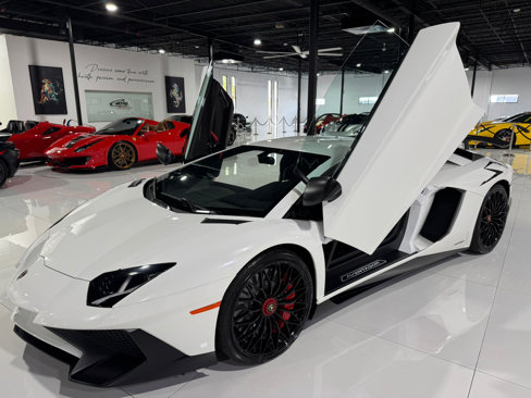 Used 2016 Lamborghini Aventador LP 750-4 Superveloce image 11