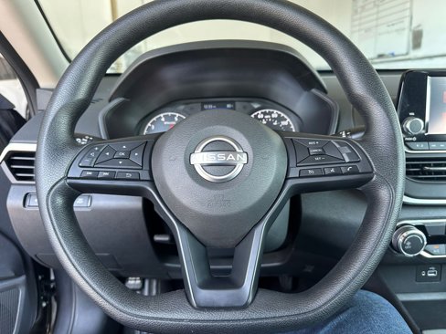 Used 2024 Nissan Altima 2.5 S image 25