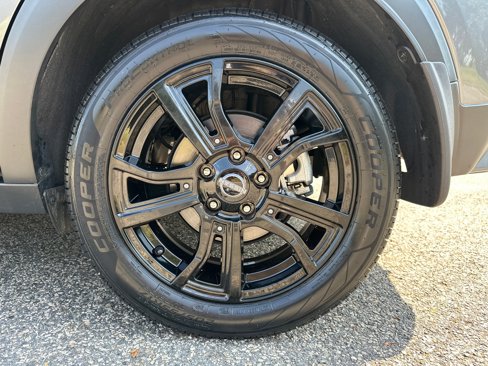 Certified 2022 Nissan Kicks SR w/ Premium Package image 19