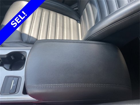 Used 2024 Ford Edge SEL image 28