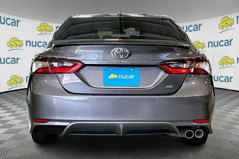 Used 2023 Toyota Camry SE image 5