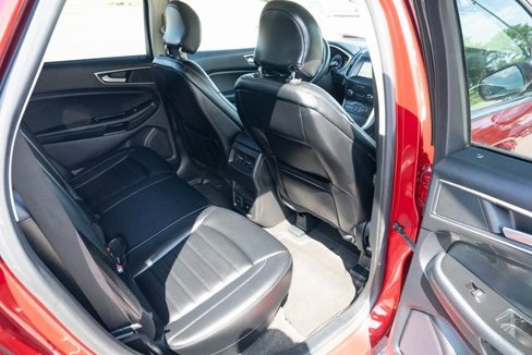 Used 2019 Ford Edge SEL w/ Equipment Group 201A image 38