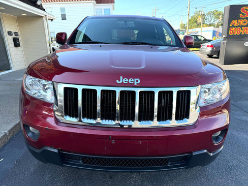 Used 2012 Jeep Grand Cherokee Laredo w/ Laredo E Group image 9