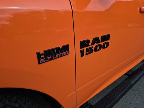 Used 2015 RAM 1500 Sport w/ Ignition Orange Sport Package image 36