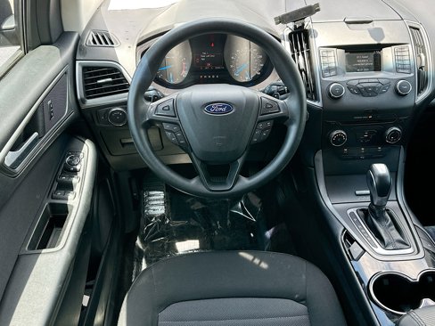 Used 2017 Ford Edge SE image 20