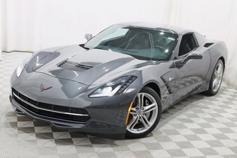 Used 2017 Chevrolet Corvette Stingray Coupe w/ 1LT image 5
