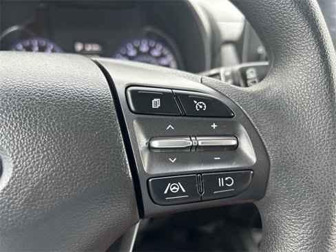 Used 2022 Hyundai Kona SEL image 20