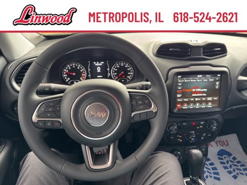 Used 2022 Jeep Renegade Sport image 2
