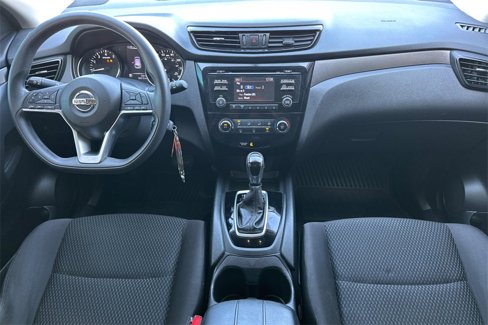 Used 2018 Nissan Rogue Sport S image 15