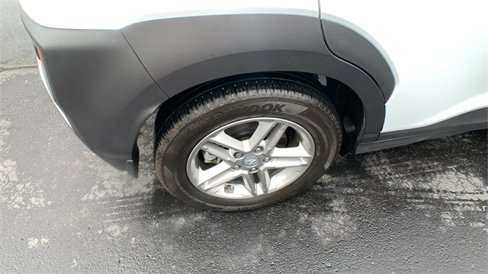 Used 2021 Hyundai Kona SE image 24